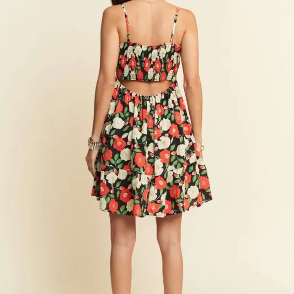 Davi & Dani Floral Scalloped Cutout Back Mini Dress - Picture 10 of 10